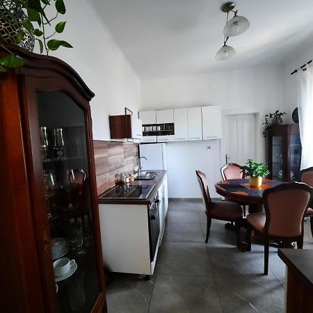 Apartman Soda Ogulin Buitenkant foto