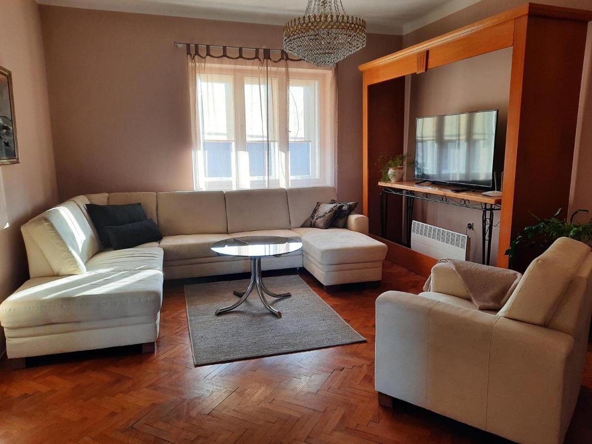 Apartman Soda Ogulin Buitenkant foto