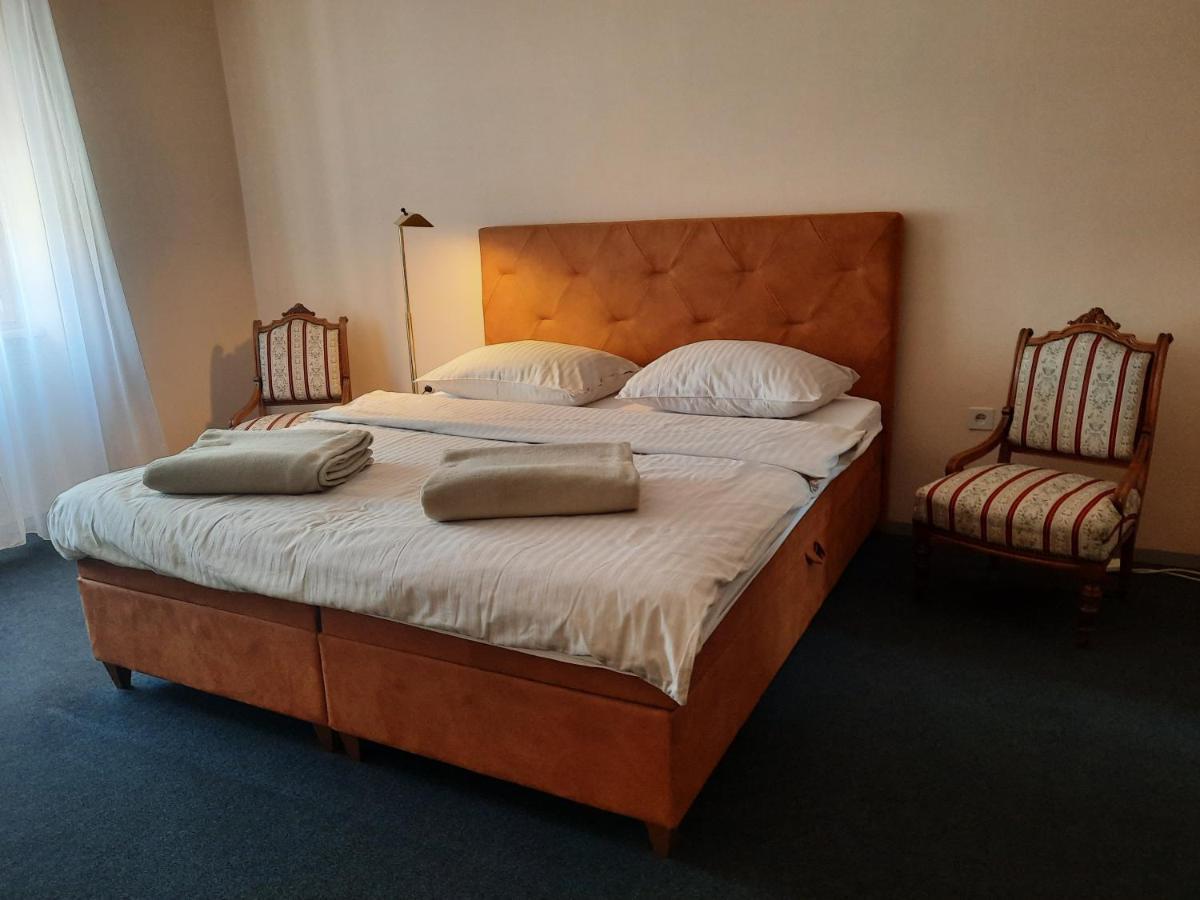 Apartman Soda Ogulin Buitenkant foto